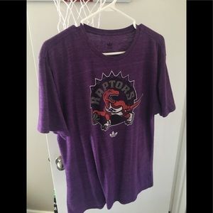 Vintage adidas Raptors T-shirts